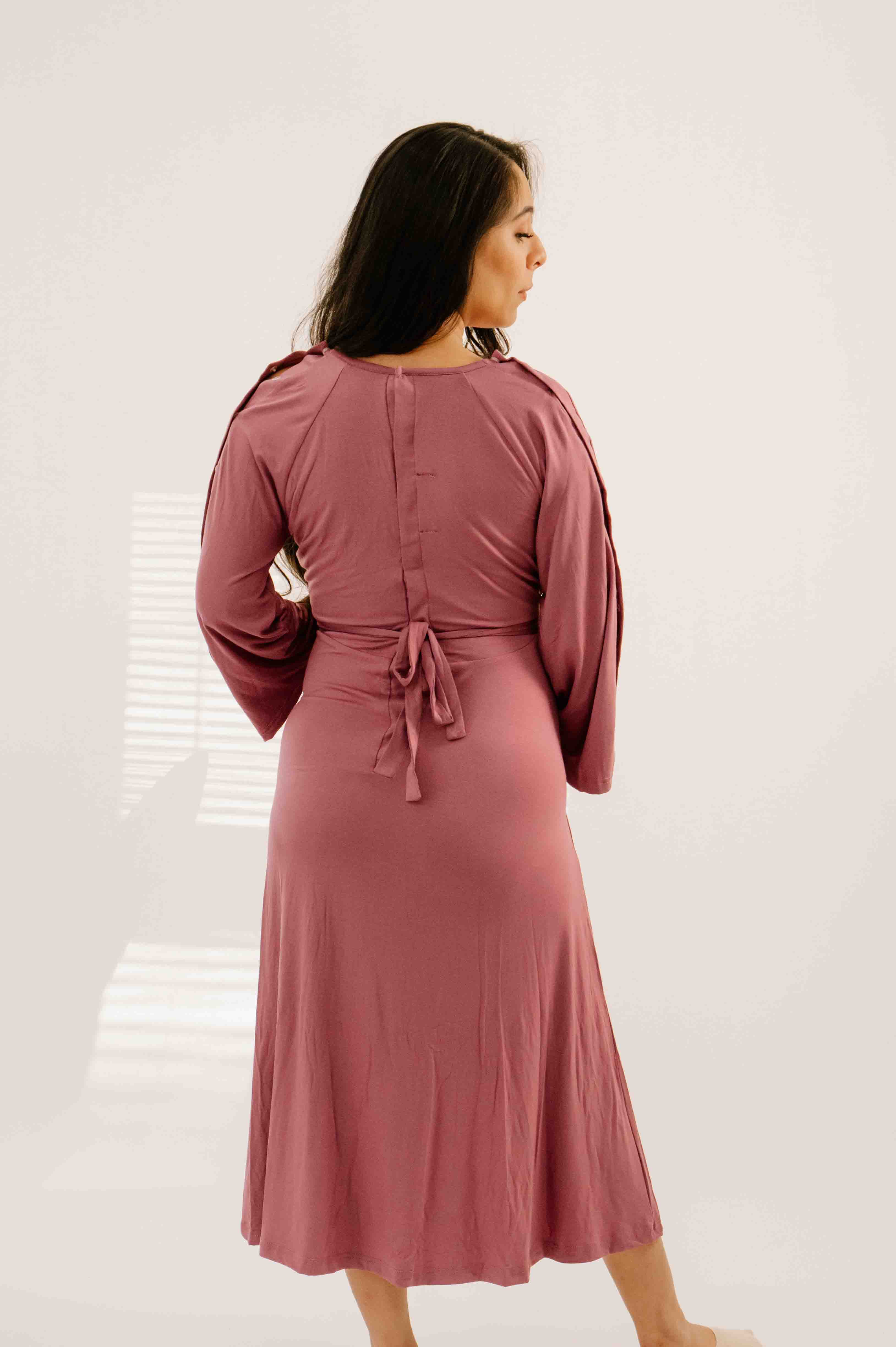 Amelia Labor & Postpartum Gown in Dusty Rose - Image 3
