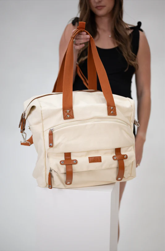 Lila Duffel Bag in Cream - Image 5