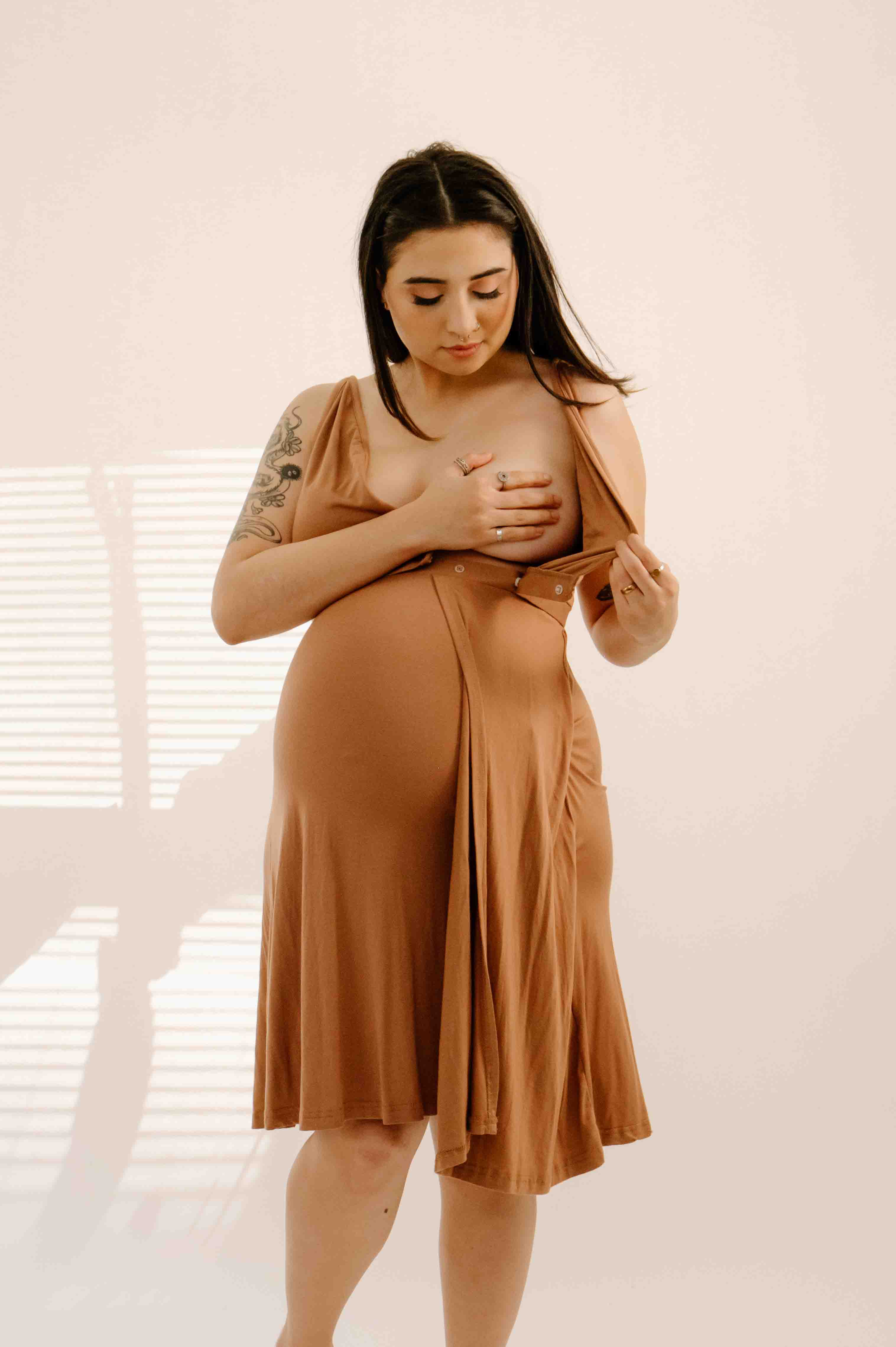 Juliet Labor & Postpartum Gown in Caramel-Limited Time - Image 4