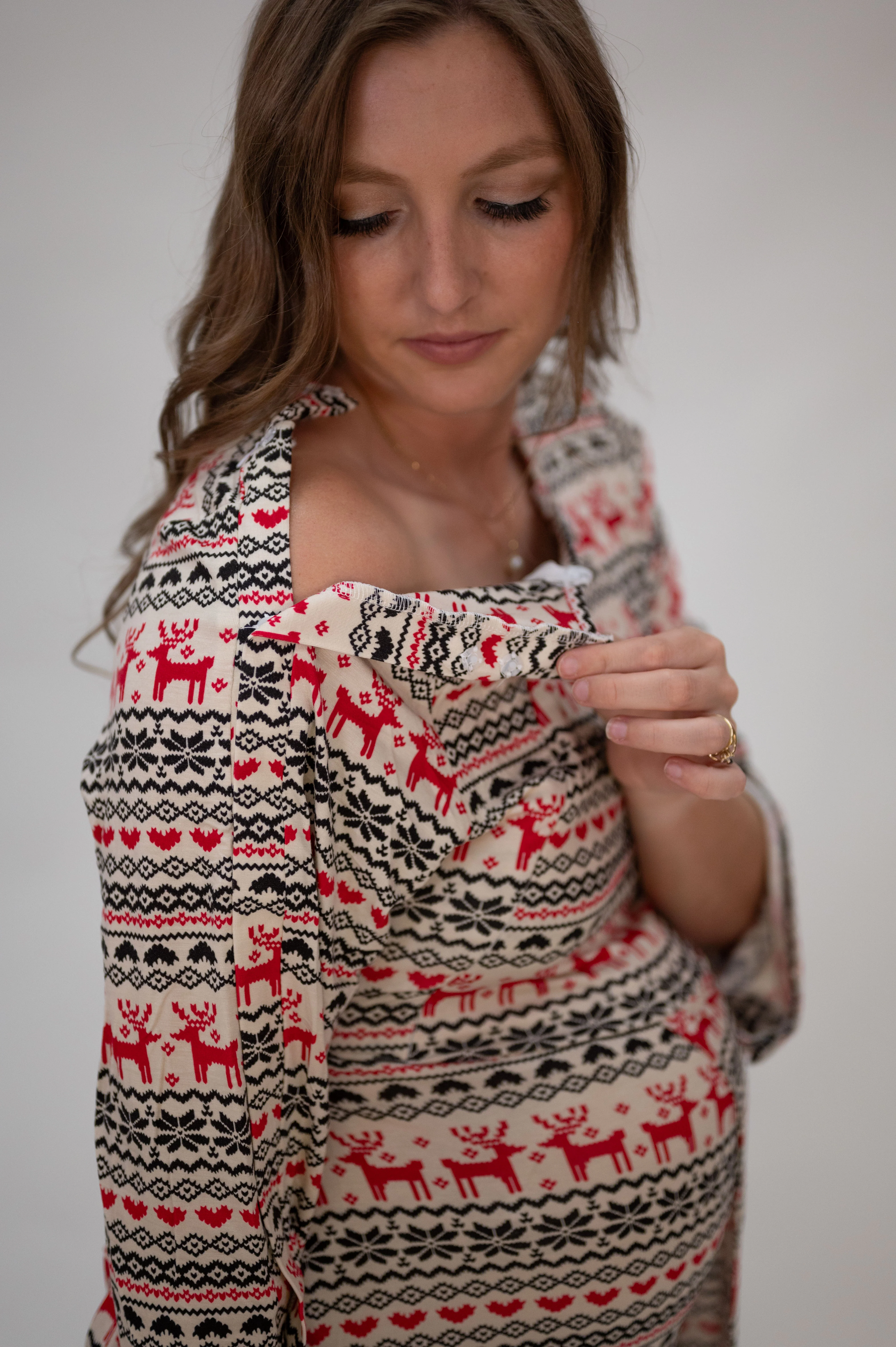 Nadia Labor & Postpartum Gown Holiday edition - Image 5