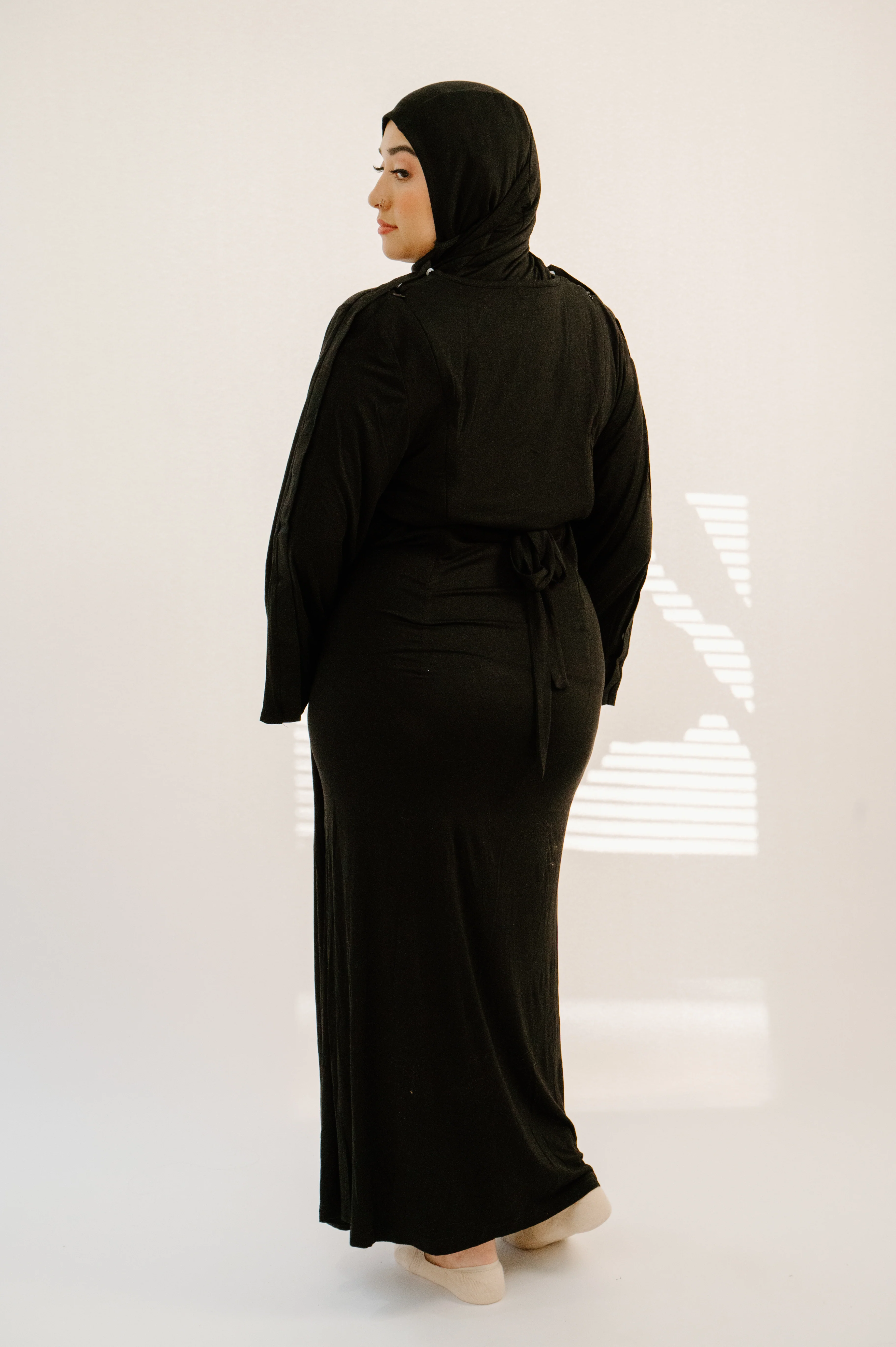 Nadia Labor & Postpartum Gown in Black - Image 5