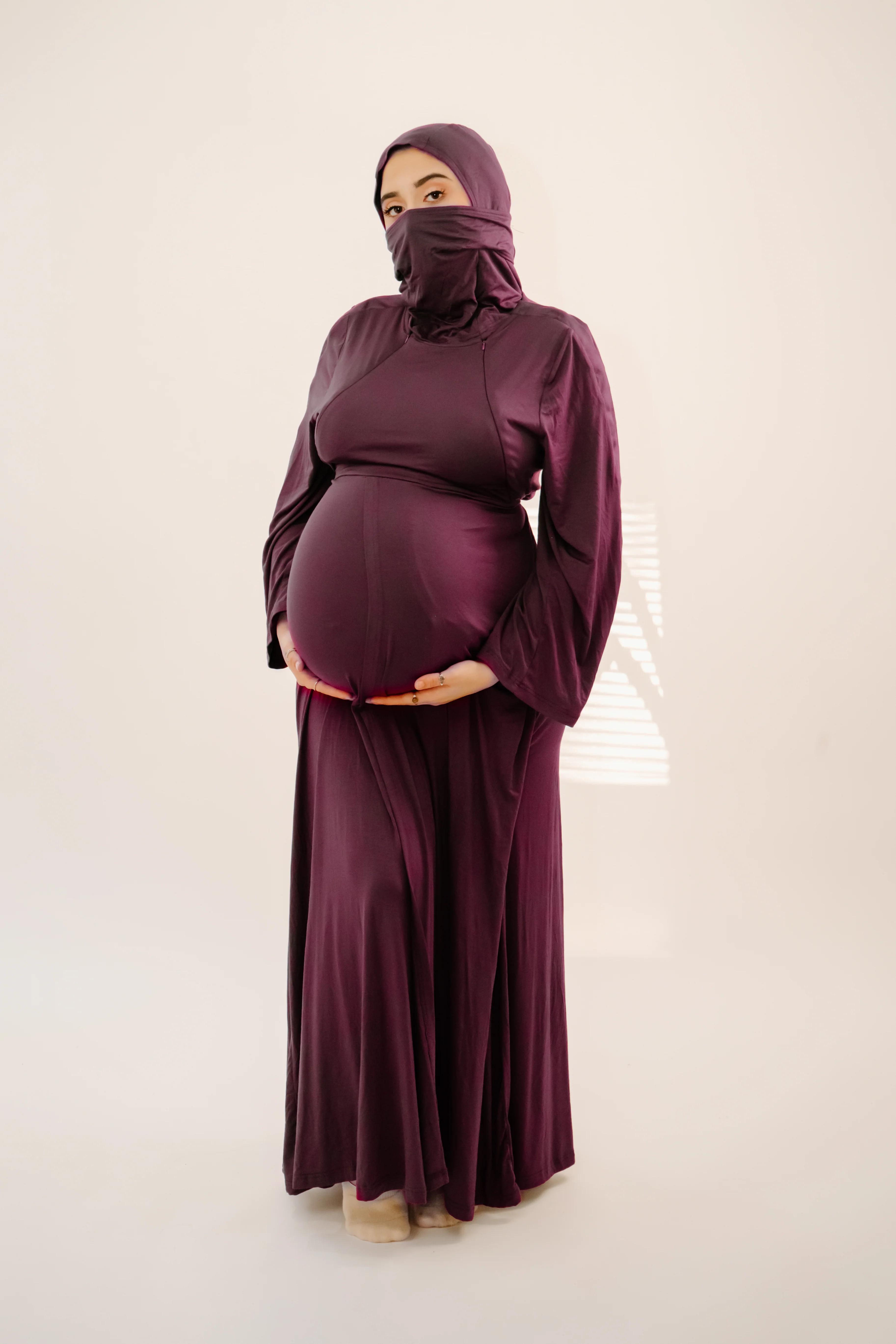 Nadia Labor & Postpartum Gown in Plum - Image 7