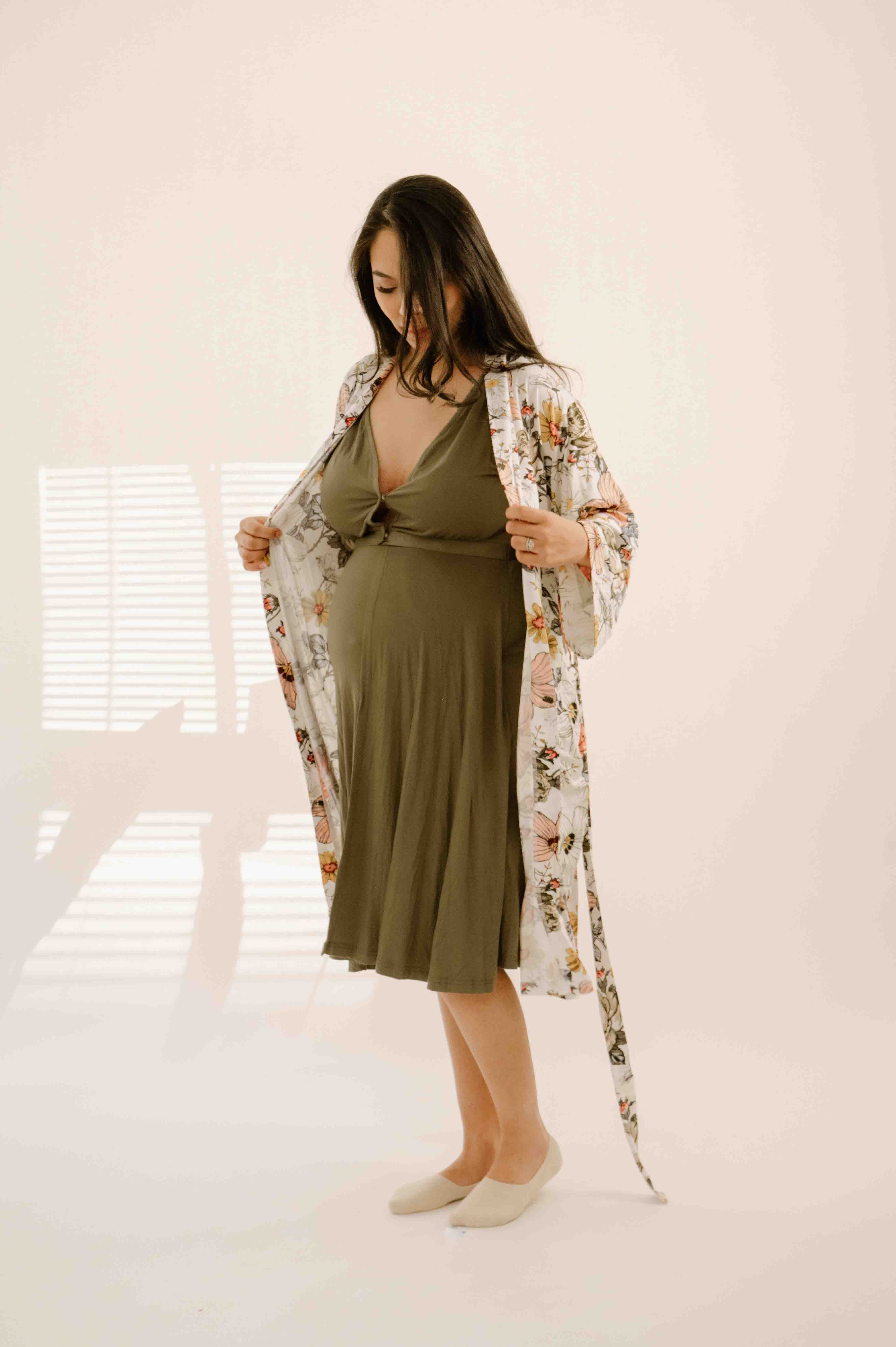 Robes in Vintage Floral - Image 6